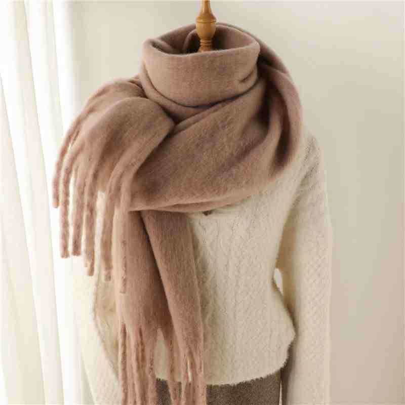 Écharpe Flowy – Élégance et Chaleur pour l’Hiver