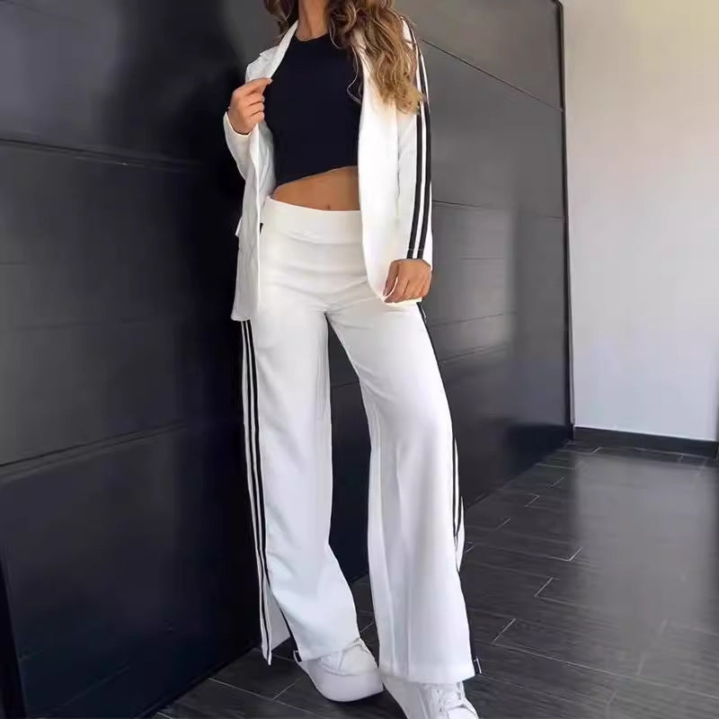 Fiona - The Chic Ensemble