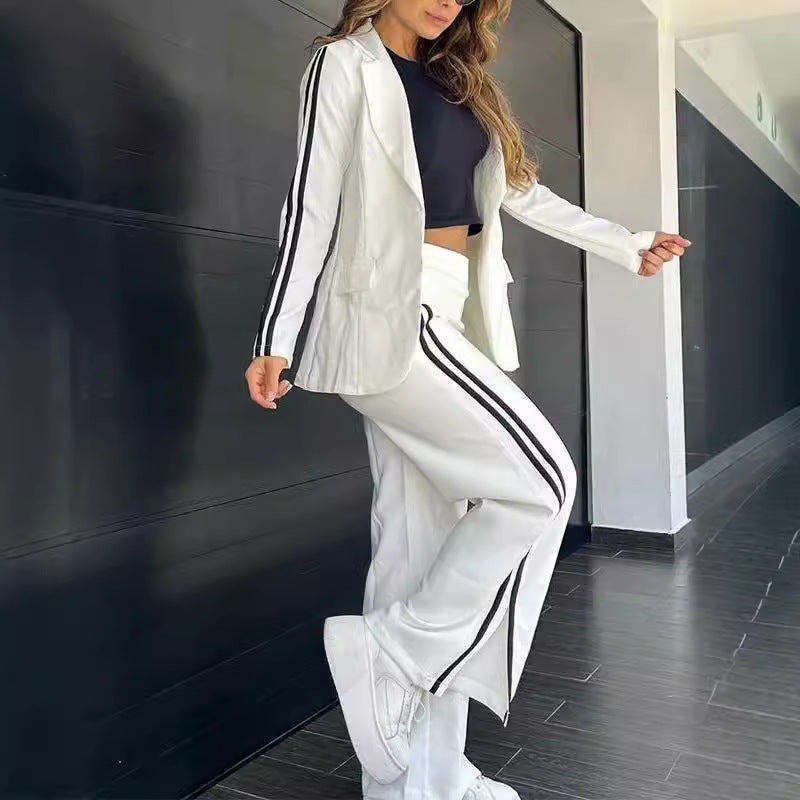 Fiona - The Chic Ensemble